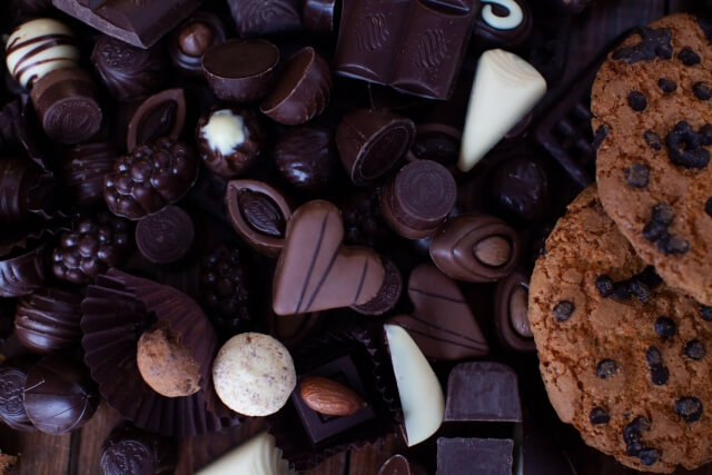なぜチョコレートやクッキーに「パッケージデザイン」が欠かせないのか