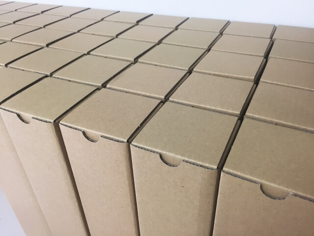 化粧箱の厚みで差がつく!失敗しない紙厚の見極め方